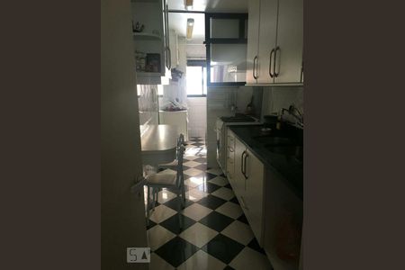 Cozinha de apartamento para alugar com 3 quartos, 100m² em Jardim Ampliação, São Paulo
