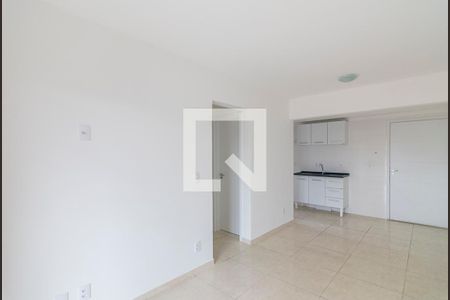 Sala de apartamento à venda com 2 quartos, 57m² em Vila Curuçá, Santo André