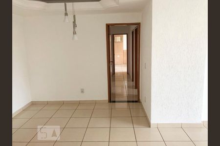 Sala de apartamento para alugar com 4 quartos, 87m² em Jardim Goiás, Goiânia