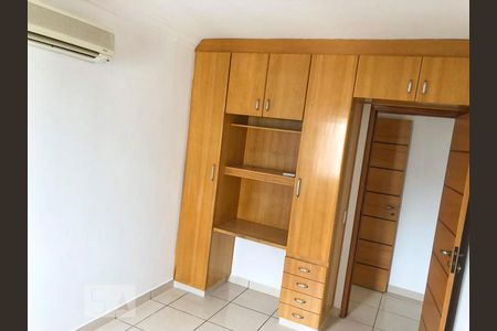 Quarto 1 de apartamento para alugar com 4 quartos, 87m² em Jardim Goiás, Goiânia