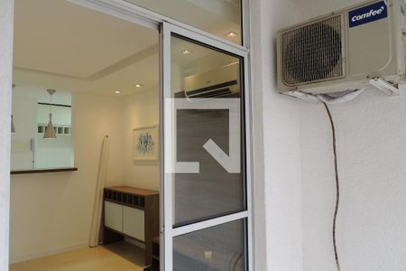 Apartamento à venda com 52m², 2 quartos e 1 vagaVaranda 