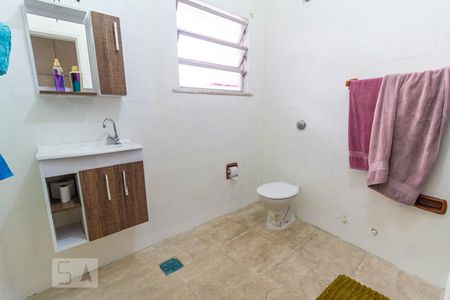 Banheiro de casa à venda com 3 quartos, 100m² em Lins de Vasconcelos, Rio de Janeiro