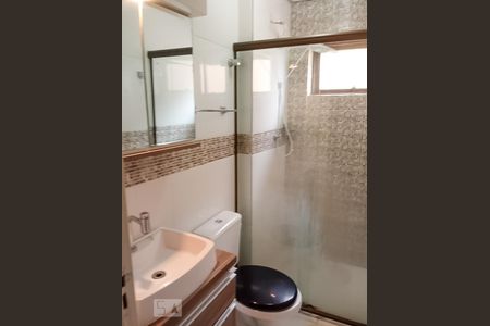 Banheiro de apartamento à venda com 1 quarto, 75m² em Santo Antônio, Porto Alegre