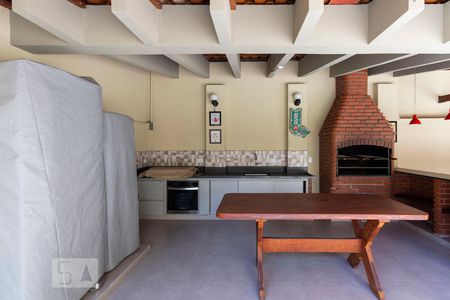 Apartamento à venda com 71m², 2 quartos e 2 vagasChurrasqueira