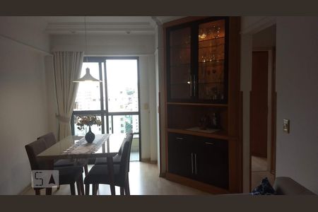 Apartamento à venda com 71m², 2 quartos e 2 vagasSala