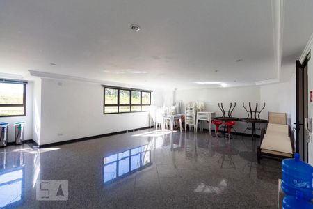 Apartamento à venda com 71m², 2 quartos e 2 vagasSalão de Festas