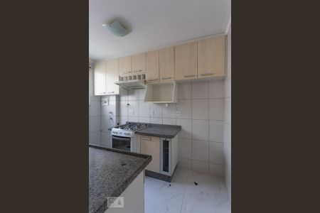 Cozinha de apartamento à venda com 2 quartos, 57m² em Vila Industrial, Campinas