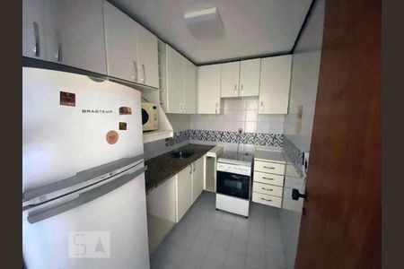 Cozinha de apartamento para alugar com 1 quarto, 47m² em Bela Vista, São Paulo