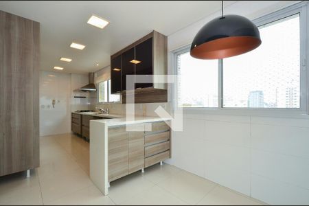 Apartamento à venda com 205m², 4 quartos e 4 vagas Apartamento à venda com 205m², 4 quartos e 4 vagasCozinha