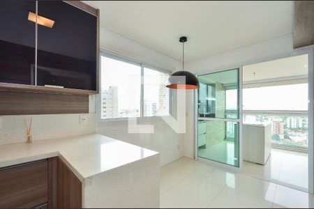 Apartamento à venda com 205m², 4 quartos e 4 vagas Apartamento à venda com 205m², 4 quartos e 4 vagasCozinha