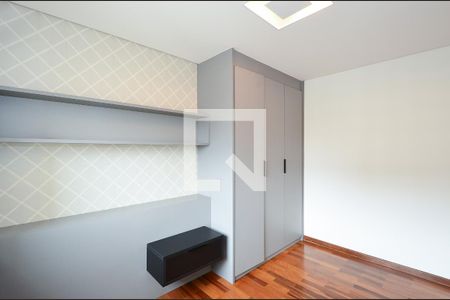 Apartamento à venda com 205m², 4 quartos e 4 vagas Apartamento à venda com 205m², 4 quartos e 4 vagasQuarto 2
