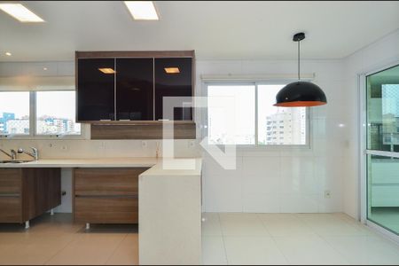 Apartamento à venda com 205m², 4 quartos e 4 vagas Apartamento à venda com 205m², 4 quartos e 4 vagasCozinha