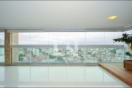 Apartamento à venda com 205m², 4 quartos e 4 vagas Apartamento à venda com 205m², 4 quartos e 4 vagasVaranda gourmet