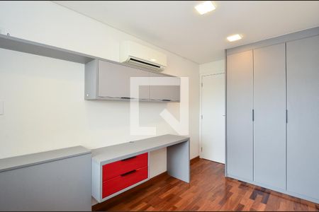 Apartamento à venda com 205m², 4 quartos e 4 vagas Apartamento à venda com 205m², 4 quartos e 4 vagasQuarto 1