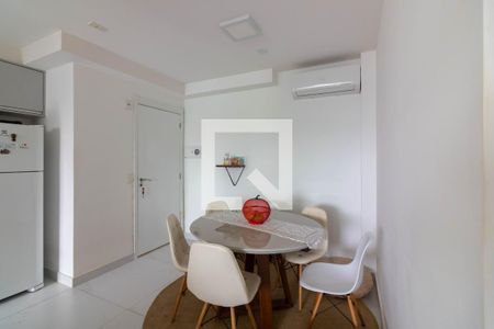 Sala  de apartamento à venda com 2 quartos, 67m² em Santo Amaro, São Paulo