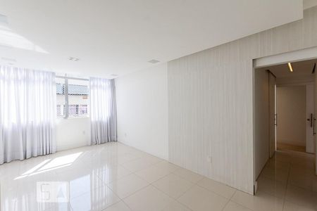 Apartamento à venda com 125m², 3 quartos e 1 vagaSala