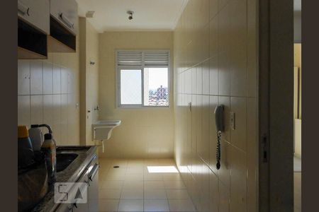 Cozinha de apartamento à venda com 2 quartos, 58m² em Vila Caraguatá, São Paulo