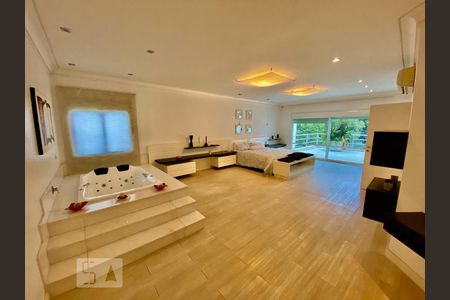 Casa à venda com 871m², 5 quartos e 6 vagas Casa à venda com 871m², 5 quartos e 6 vagasSuíte 1