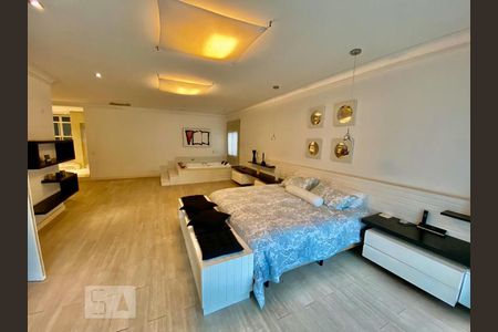 Casa à venda com 871m², 5 quartos e 6 vagas Casa à venda com 871m², 5 quartos e 6 vagasSuíte 1