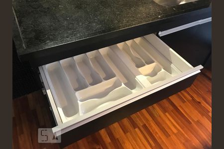 Apartamento à venda com 51m², 1 quarto e 1 vaga Apartamento à venda com 51m², 1 quarto e 1 vagaCozinha