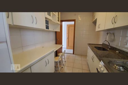 Cozinha de apartamento para alugar com 3 quartos, 100m² em Taquaral, Campinas