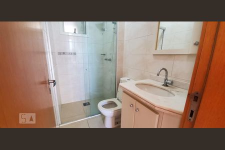 Banheiro de apartamento para alugar com 3 quartos, 100m² em Taquaral, Campinas