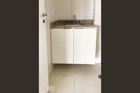 Banheiro Suíte de apartamento para alugar com 1 quarto, 61m² em Vila Cruzeiro, São Paulo