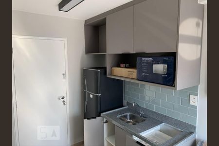 Cozinha de kitnet/studio à venda com 1 quarto, 22m² em Liberdade, São Paulo