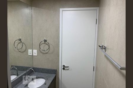 Banheiro de kitnet/studio à venda com 1 quarto, 22m² em Liberdade, São Paulo
