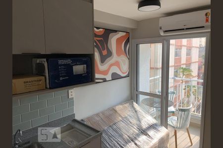 Cozinha de kitnet/studio à venda com 1 quarto, 22m² em Liberdade, São Paulo