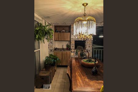 Varanda Gourmet de apartamento à venda com 3 quartos, 135m² em Chácara Santo Antônio (zona Sul), São Paulo