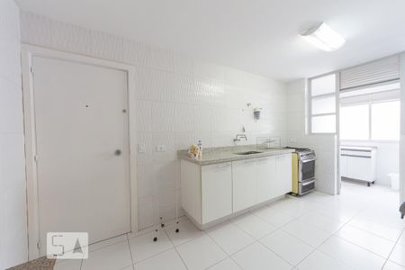 Apartamento para alugar com 116m², 3 quartos e 1 vagaCozinha