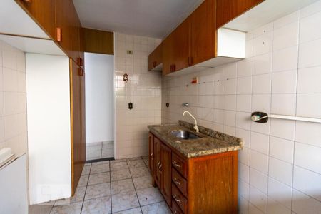 Cozinha de apartamento para alugar com 2 quartos, 50m² em Vila São Silvestre, São Paulo