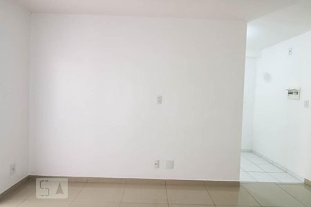 Sala  de Apartamento com 2 quartos, 48m² Parque João Ramalho