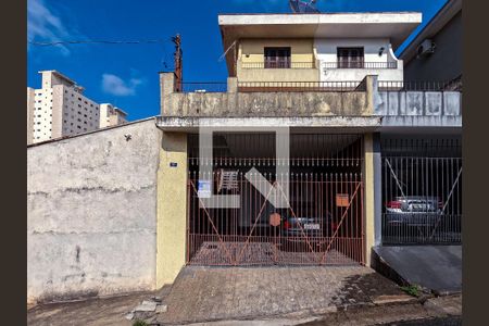 Fachada de casa para alugar com 1 quarto, 40m² em Piqueri, São Paulo