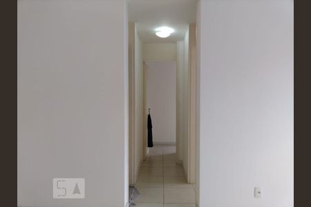 Corredor de apartamento à venda com 2 quartos, 67m² em Jacarepaguá, Rio de Janeiro
