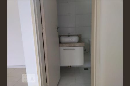 Banheiro Social de apartamento à venda com 2 quartos, 67m² em Jacarepaguá, Rio de Janeiro