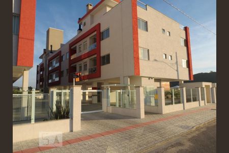 Apartamento para alugar com 60m², 2 quartos e 1 vagaFachada