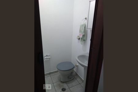 Lavabo de casa para alugar com 2 quartos, 120m² em Itaquera, São Paulo