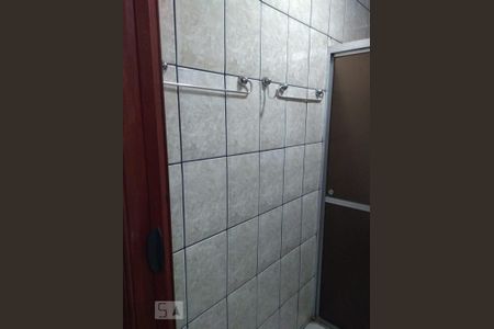 Banheiro Corredor de casa para alugar com 2 quartos, 120m² em Itaquera, São Paulo