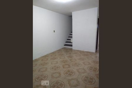 Sala de casa para alugar com 2 quartos, 120m² em Itaquera, São Paulo