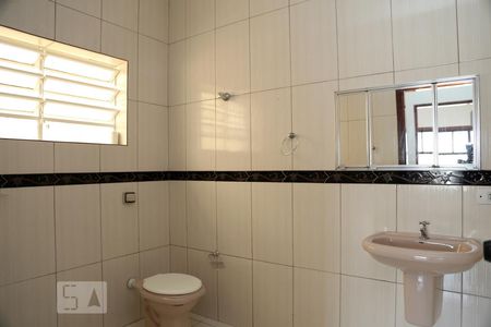 Banheiro de apartamento para alugar com 2 quartos, 80m² em Jardim Monte Alegre, Taboão da Serra