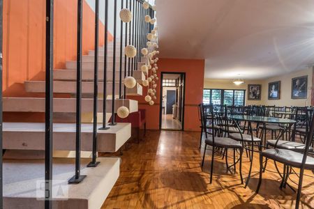 Sala de casa para alugar com 5 quartos, 1000m² em Campo Belo, São Paulo