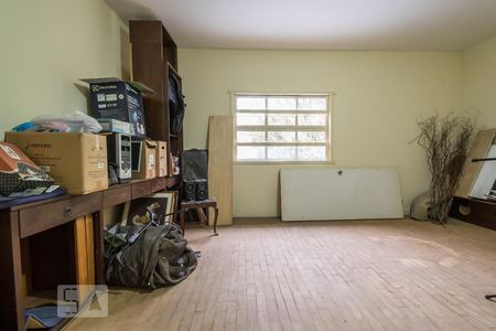 Casa para alugar com 1000m², 5 quartos e 3 vagas Casa para alugar com 1000m², 5 quartos e 3 vagasQuarto 1
