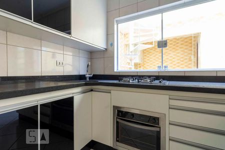 Casa à venda com 220m², 2 quartos e 1 vagaCozinha