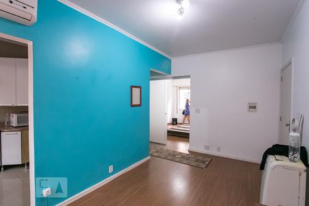 Sala de apartamento para alugar com 1 quarto, 38m² em Centro Histórico, Porto Alegre