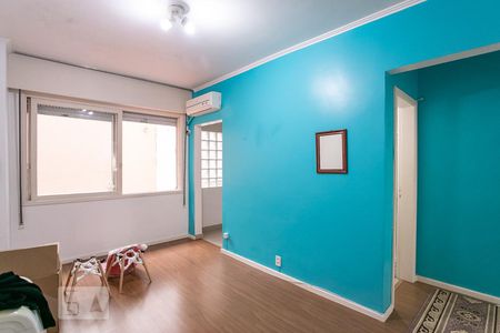 Sala de apartamento para alugar com 1 quarto, 38m² em Centro Histórico, Porto Alegre