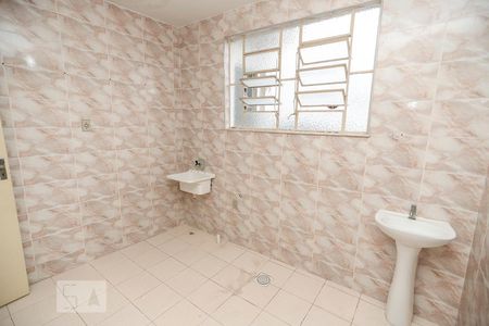 Casa para alugar com 484m², 5 quartos e 4 vagasBanheiro 2°Andar