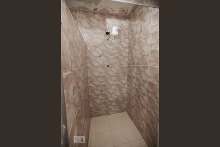 Casa para alugar com 484m², 5 quartos e 4 vagasBanheiro 2°Andar