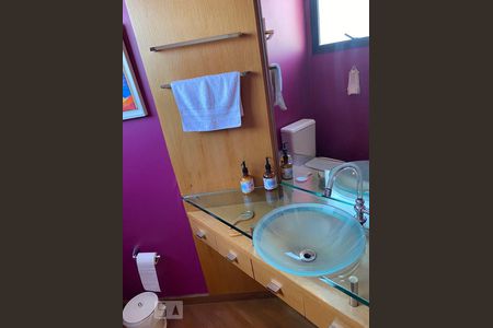 Apartamento à venda com 135m², 2 quartos e 2 vagasLavabo